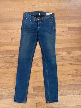 rag & bone Women's Skinny Jeans in Dark Blue Wash